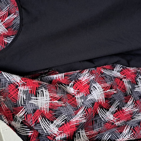 Business Casual Vibrant Button Up Blouse W/Buillt In Black Tank. Size 3X NWOT - Picture 4 of 10